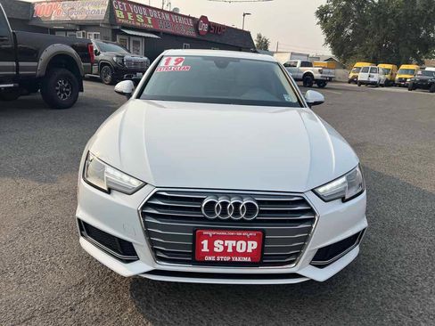Used 2019 Audi A4 2.0T Premium w/ Convenience Package FWD image 2