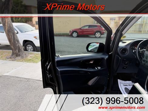 Used 2018 Mercedes-Benz Metris Passenger image 14