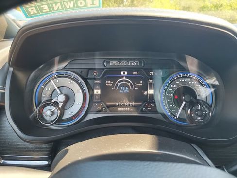 Used 2022 RAM 3500 Limited AWD/4WD image 29