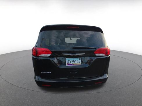 Used 2025 Chevrolet Equinox LT image 14