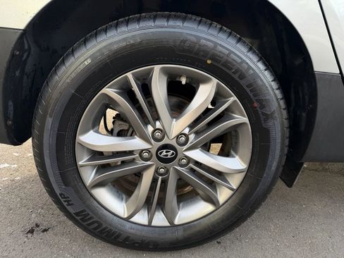 Used 2014 Hyundai Tucson SE image 41