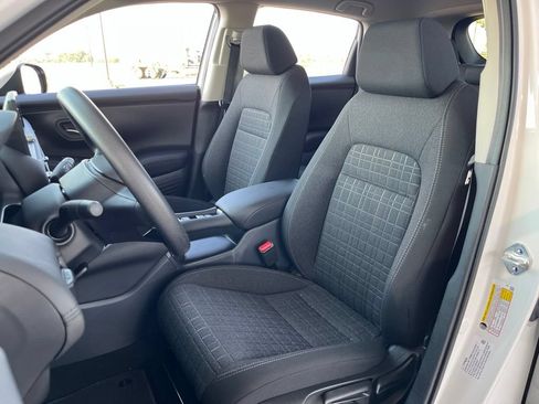 Certified 2026 Honda HR-V LX image 24