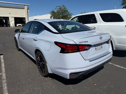 Certified 2023 Nissan Altima 2.5 SR w/ SR Premium Package image 7