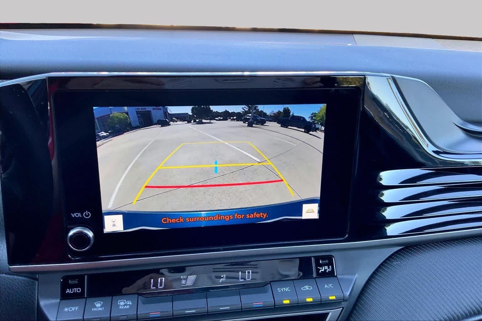 Used 2025 Toyota Camry SE FWD image 28