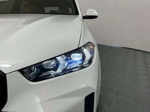 Used 2025 BMW X5 sDrive40i w/ M Sport Package RWD image 8