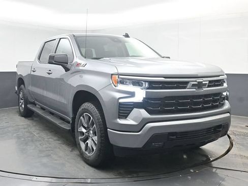 Used 2026 Chevrolet Silverado 1500 RST w/ Convenience Package II AWD/4WD image 2