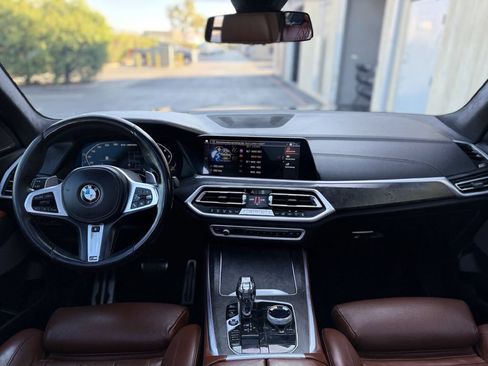 Used 2021 BMW X5 M50i w/ Executive Package AWD/4WD image 15