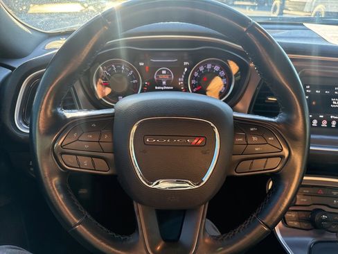 Certified 2021 Dodge Challenger SXT image 17