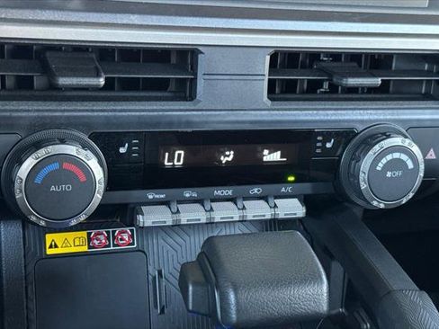 Certified 2025 Toyota 4Runner TRD Off-Road image 25