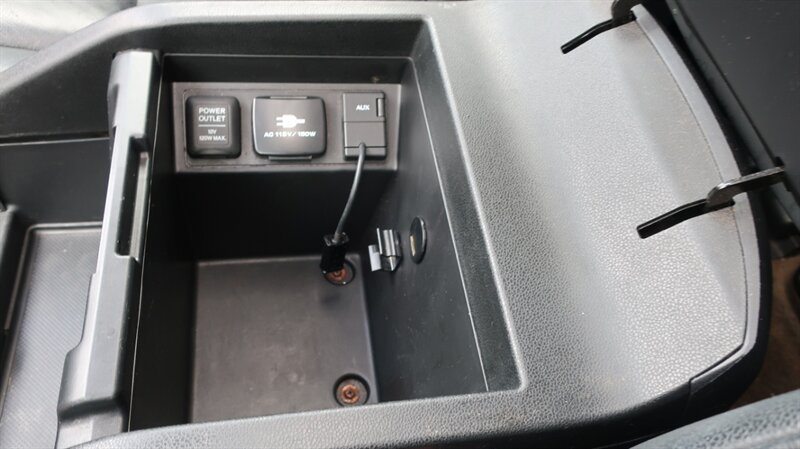 Used 2013 Honda Pilot Touring image 24