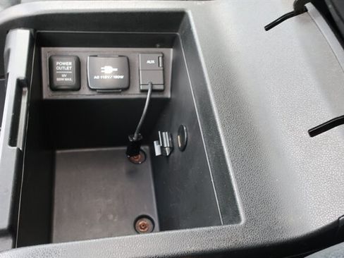 Used 2013 Honda Pilot Touring image 24
