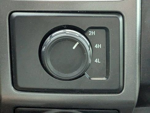 Used 2016 Ford F150 XLT w/ Equipment Group 302A Luxury AWD/4WD image 23