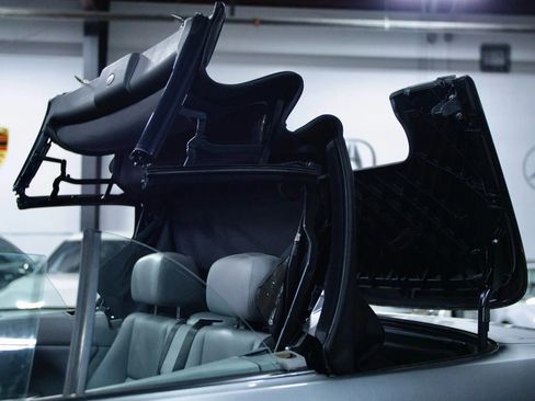 Used 2004 BMW M3 Convertible image 8