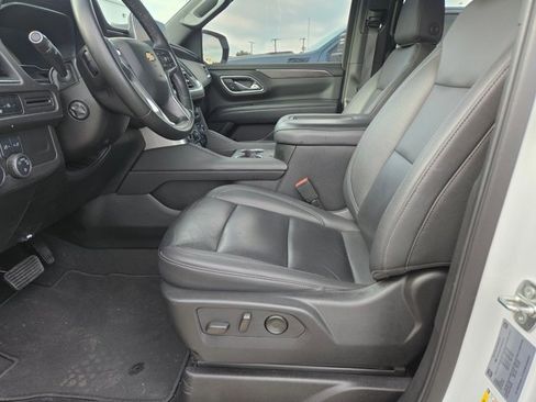 Used 2024 Chevrolet Tahoe LT w/ Luxury Package image 12