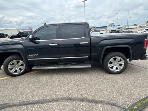Used 2017 GMC Sierra 1500 SLT AWD/4WD image 4