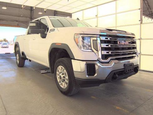 Used 2022 GMC Sierra 2500 SLE image 3