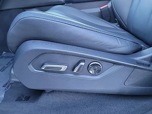 Used 2023 Acura MDX SH-AWD image 12