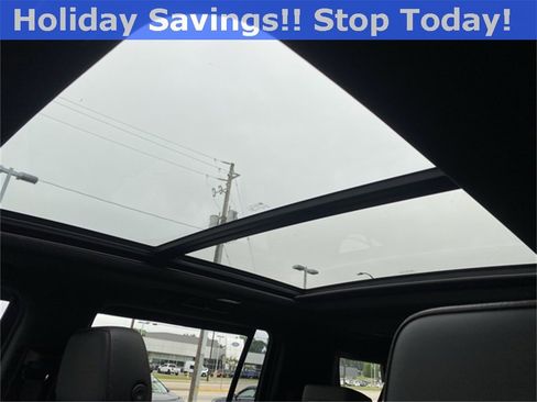 Used 2022 Chevrolet Suburban RST w/ Luxury Package image 24