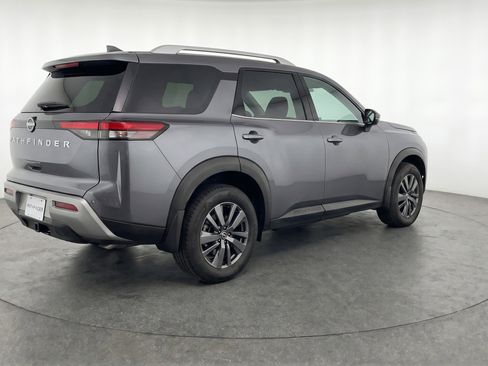 Used 2025 Nissan Pathfinder SV AWD/4WD image 9