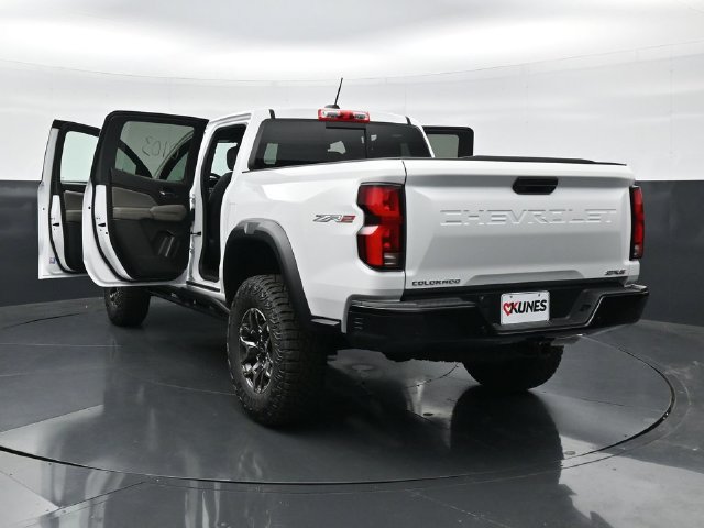 New 2026 Chevrolet Colorado ZR2 w/ Technology Package AWD/4WD image 62