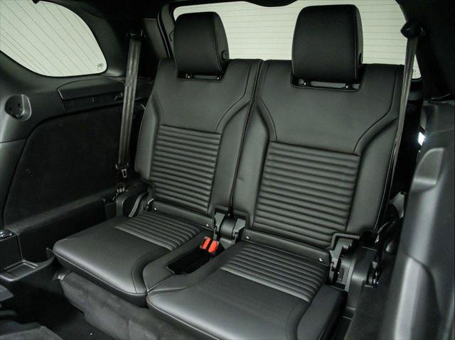 New 2026 Land Rover Discovery S AWD/4WD image 18