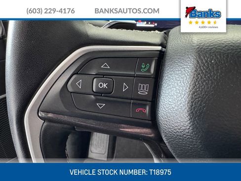 Used 2022 Jeep Grand Cherokee Laredo w/ Luxury Tech Group I image 13