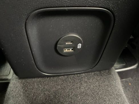 Used 2020 Ford Escape SE Sport image 46