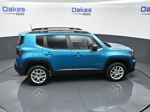 Used 2022 Jeep Renegade Latitude w/ Sun/Sound Group image 53