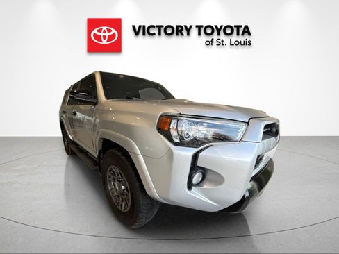 Used 2020 Toyota 4Runner Venture w/ Moonroof Package image 1