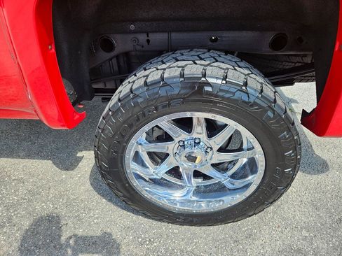 Used 2018 Chevrolet Silverado 1500 LT w/ All Star Edition AWD/4WD image 11