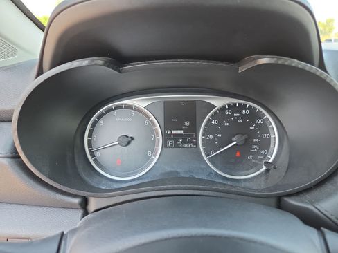 Used 2025 Nissan Versa S w/ Trunk Package FWD image 26
