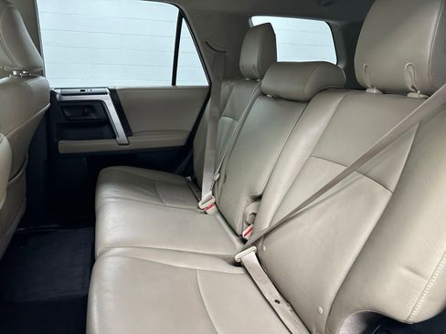 Used 2011 Toyota 4Runner SR5 w/ Premium Pkg w/Leather RWD image 17