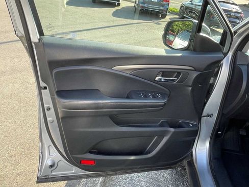 Used 2018 Honda Ridgeline RTL-T image 16