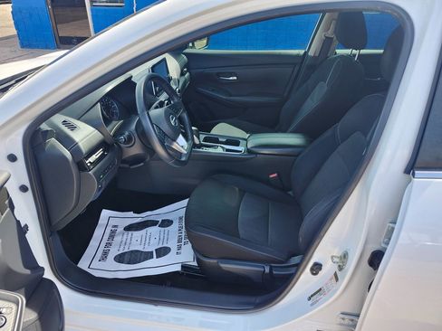 Used 2020 Nissan Sentra SV image 13
