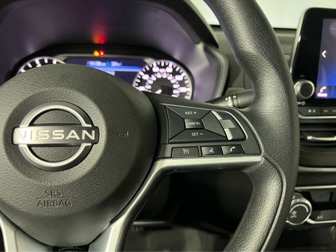 Certified 2025 Nissan Altima 2.5 SV image 18