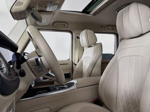 Certified 2025 Mercedes-Benz G 550 image 18