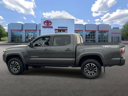 Certified 2022 Toyota Tacoma TRD Sport w/ Technology Package AWD/4WD image 5
