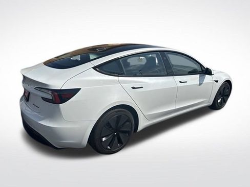 Used 2026 Tesla Model 3 AWD/4WD image 3