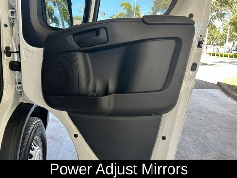 Used 2025 RAM ProMaster 2500 w/ Convenience Group FWD image 24