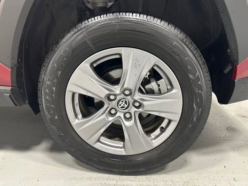 Used 2025 Toyota RAV4 LE AWD/4WD image 64