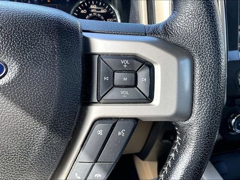 Used 2015 Ford F150 Lariat w/ Equipment Group 501A Mid RWD image 19