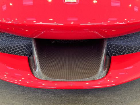 Used 2022 Ferrari SF90 Stradale image 8