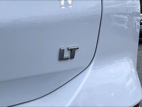 Used 2024 Chevrolet Equinox LT image 24