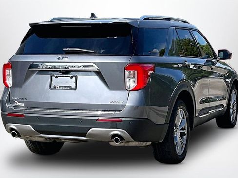 Used 2022 Ford Explorer Limited AWD/4WD image 5
