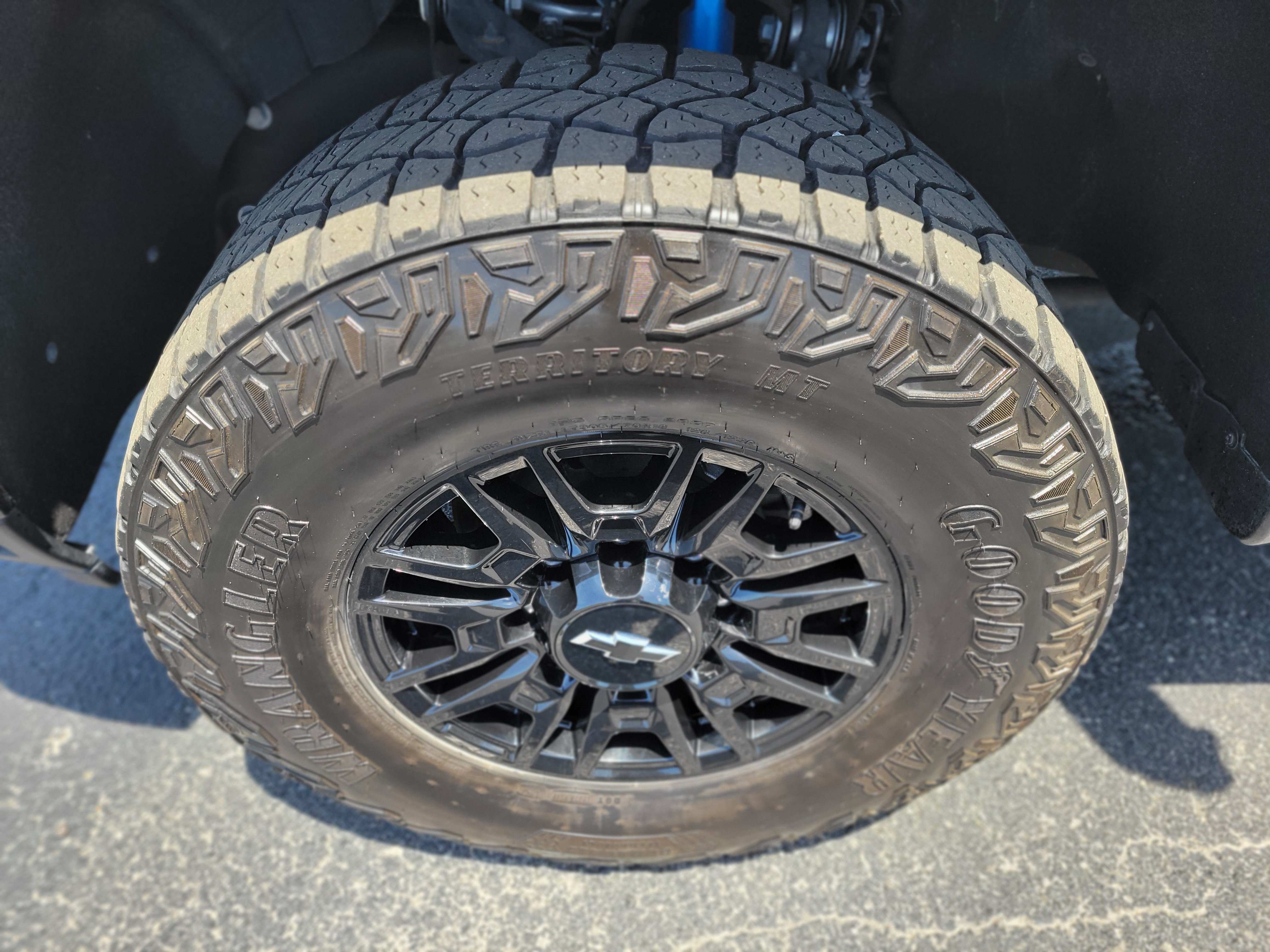 Certified 2025 Chevrolet Silverado 2500 ZR2 w/ Technology Package AWD/4WD image 50