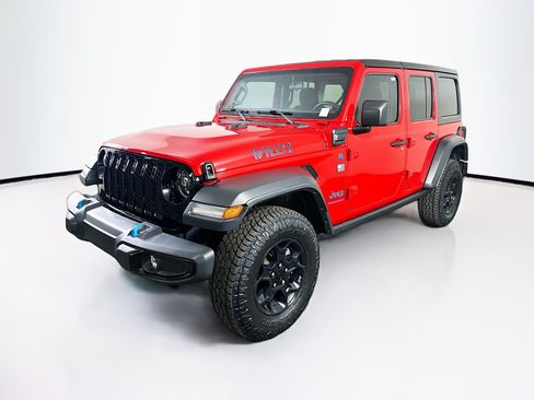 Used 2023 Jeep Wrangler Unlimited w/ Convenience Group AWD/4WD image 3