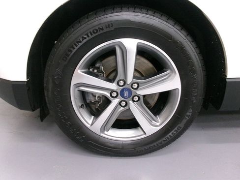 Used 2020 Ford Edge SEL w/ Convenience Package AWD/4WD image 3