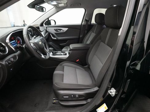 Used 2025 Chevrolet Blazer LT image 7