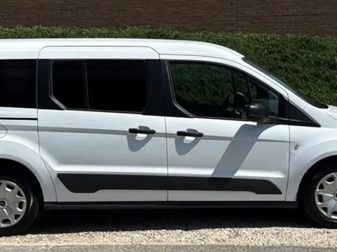 Used 2018 Ford Transit Connect XL FWD image 5