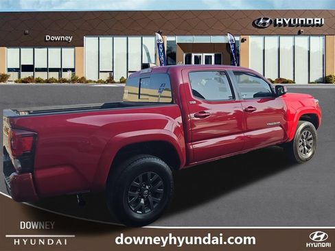 Used 2023 Toyota Tacoma SR5 w/ Technology Package AWD/4WD image 5
